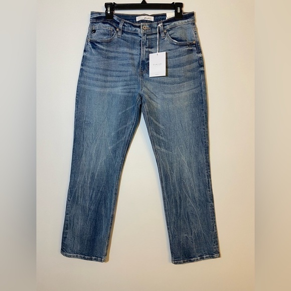 NWT Kancan Jeans Straight Fit High Waisted Medium Wash Distressed Jeans  Size 29 - Picture 1 of 8